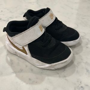 Toddler Nikes size 8C